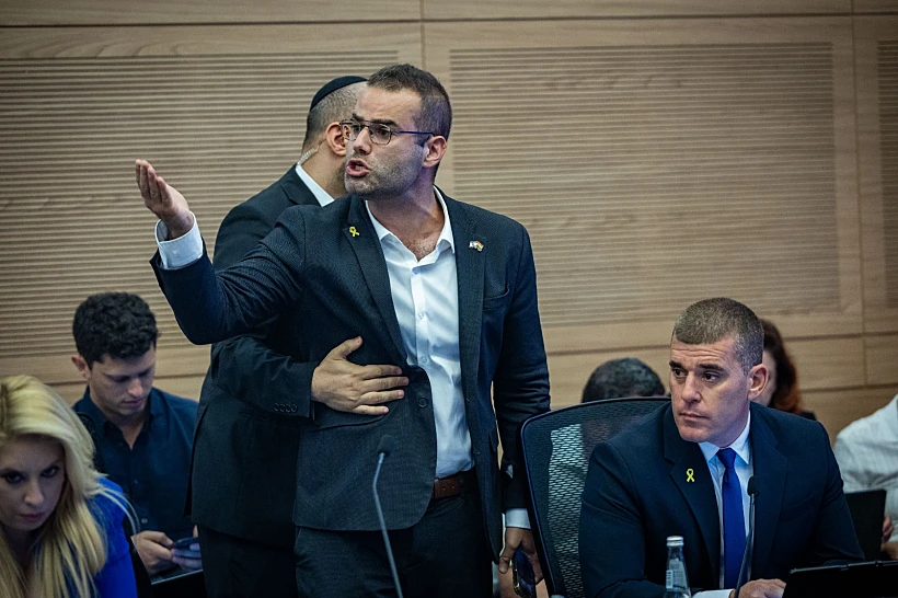 ח"כ יוראי להב-הרצנו מוצא מהדיון בוועדת החוקה על חוק הרבנים