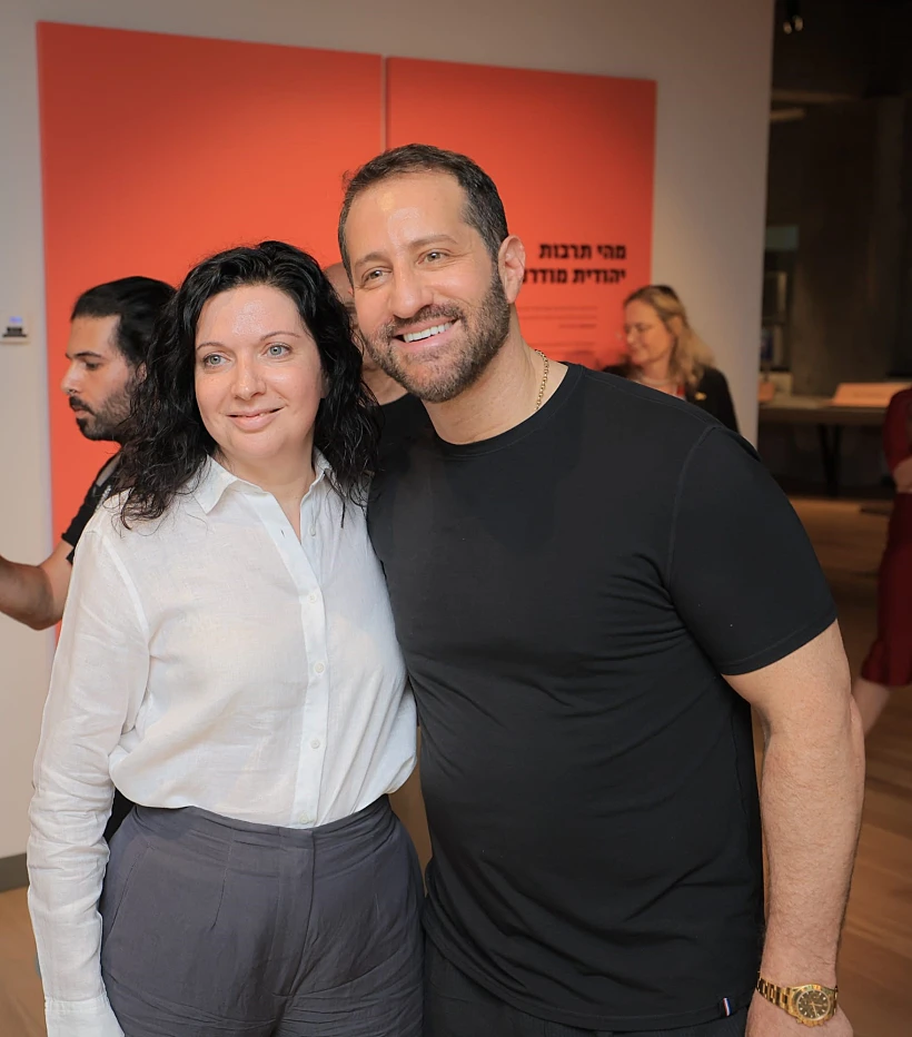 מודי רוזנפלד עם יו"ר מוזיאון אנו, אירינה נבזלין