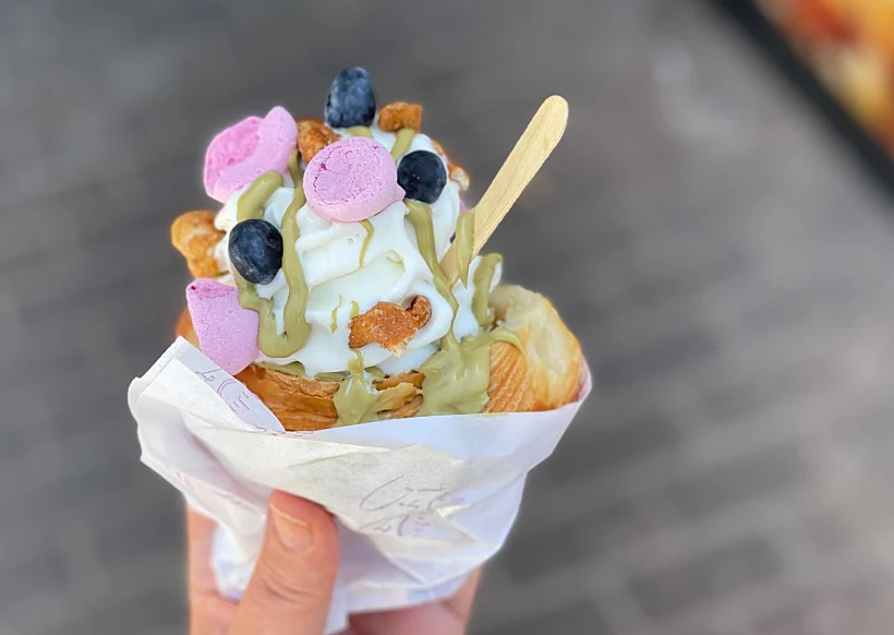 פיקאסו, קרואסון במילוי גלידה