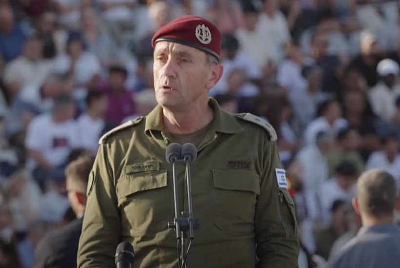 הרצי הלוי נואם בטקס סיום קצינים
