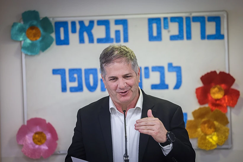 שר החינוך יואב קיש בבית ספר בירושלים