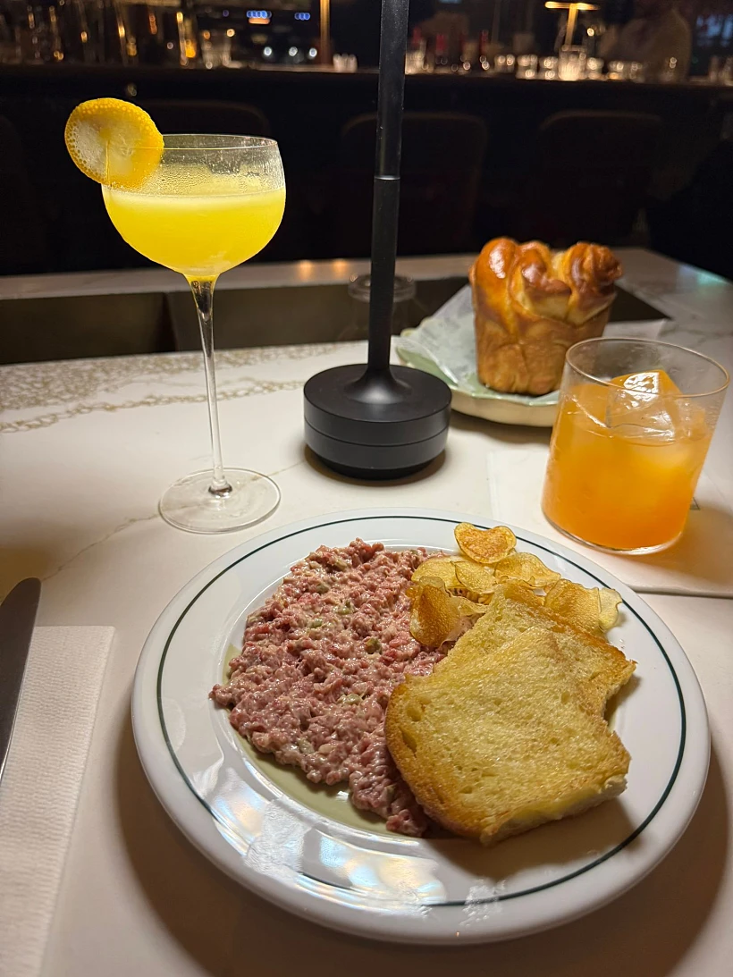 בר היין של דה פקטו