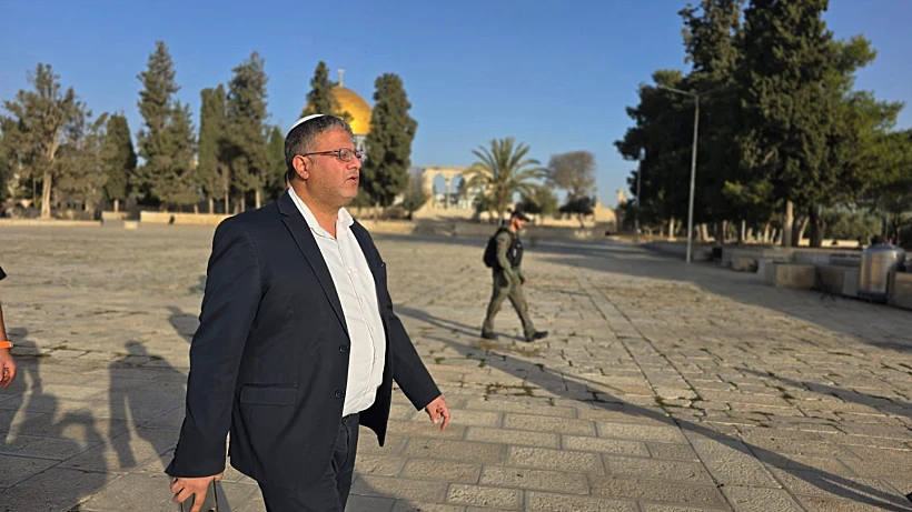 בן גביר עולה להר הבית