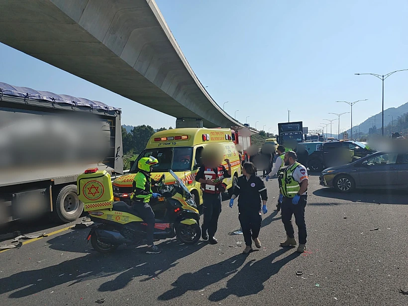 זירת התאונה באזור שער העמקים