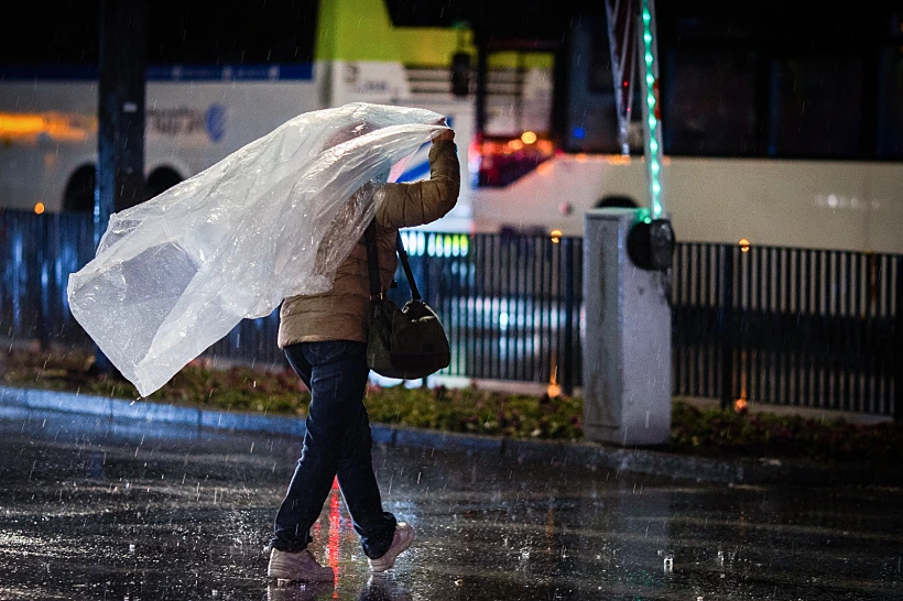 גשם ורוחות עזות בירושלים