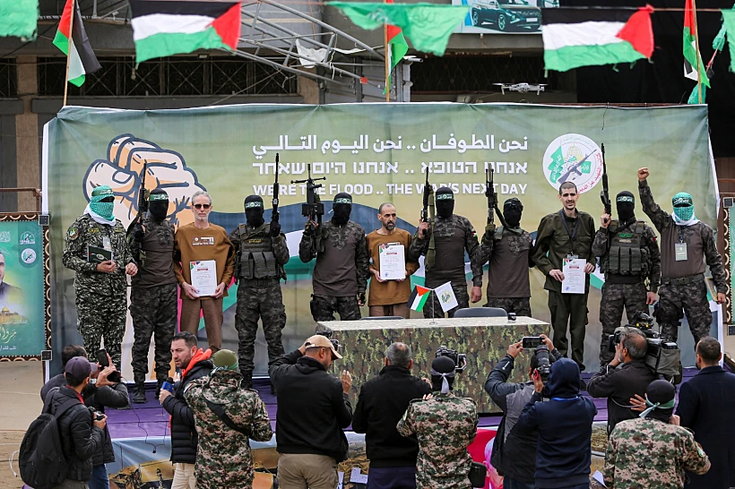 אוהד בן עמי, אלי שרעבי ואור לוי מועברים לידי הצלב האדום