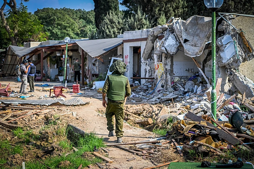 הריסות בכפר עזה