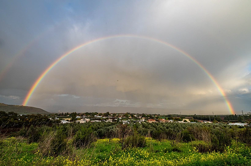 קשת בענן בשדה אליעזר שבעמק החולה