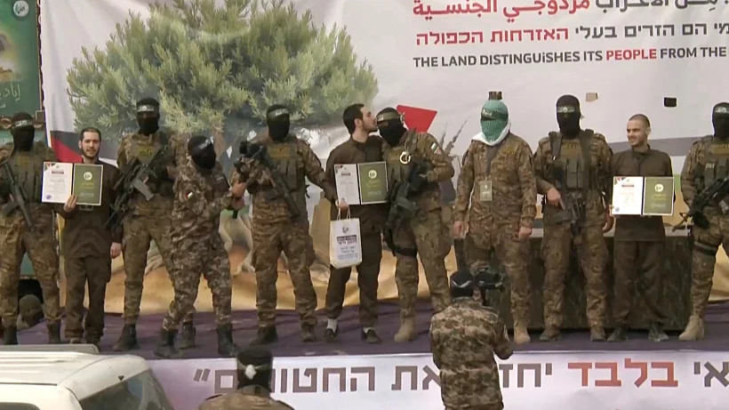 עומר ונקרט, עומר שם טוב ואליה כהן על הבמה בנוסייראת אחרי השחרור מהשבי