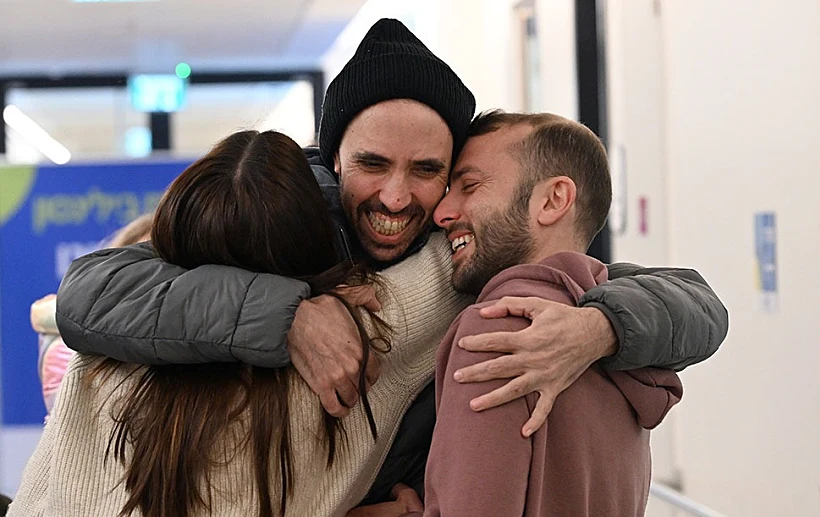 טל שהם במפגש עם בני משפחתו בבית החולים בלינסון