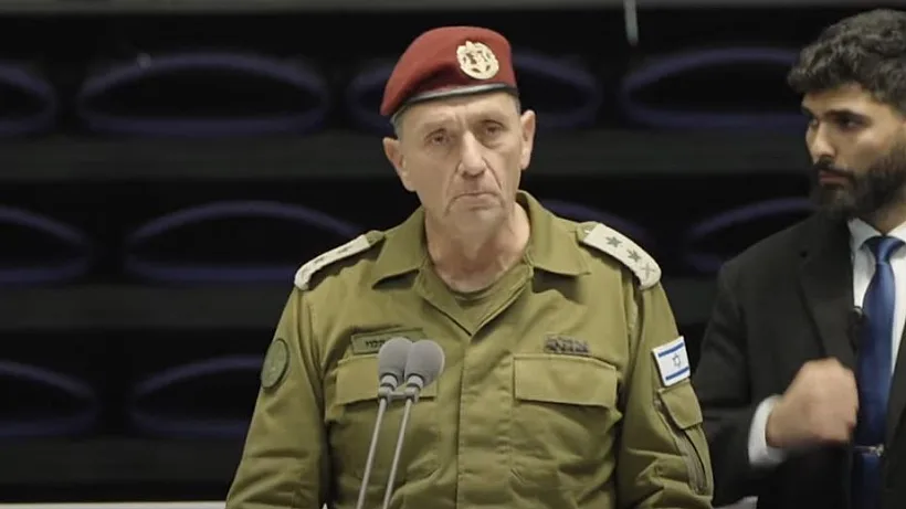 הרמטכ"ל הרצי הלוי בסוף קורס קצינים