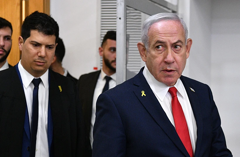 רה"מ נתניהו ופרקליטו עמית חדד בבית המשפט