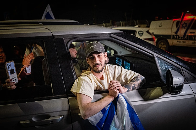 אליה כהן חוזר לביתו בצור הדסה