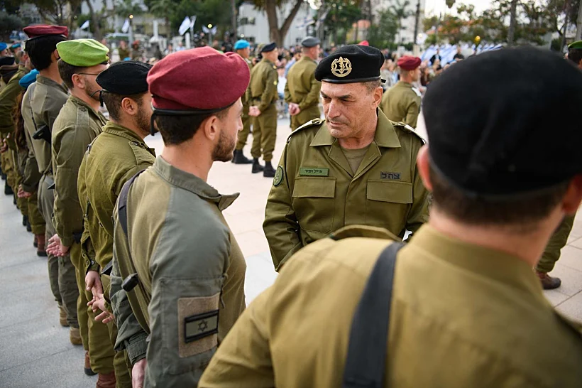 הרמטכ"ל הנכנס אייל זמיר בטקס החילופים