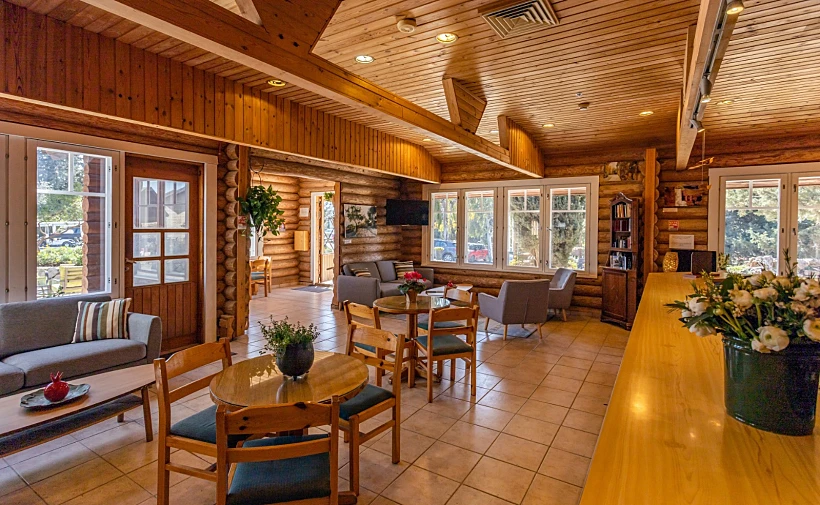 מלון לוגוס יד השמונה