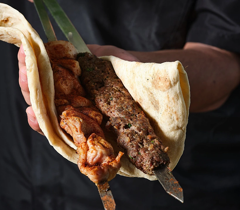 אפשר גם בלאפה, ולא רק בצלחת