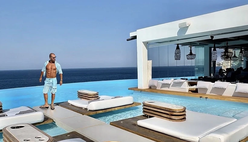 קאבו טאגו מיקונוס