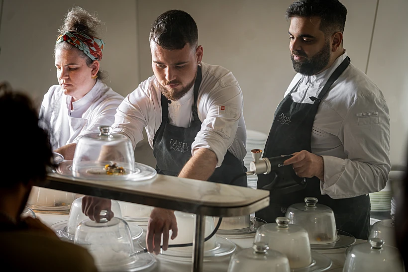 מסעדת גרייס, גל בן משה