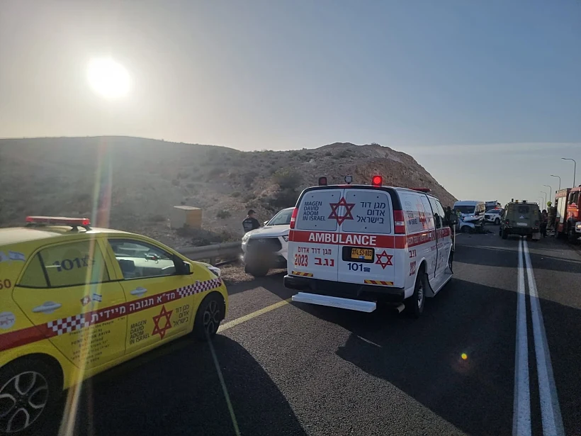 זירת התאונה סמוך לצומת הנגב