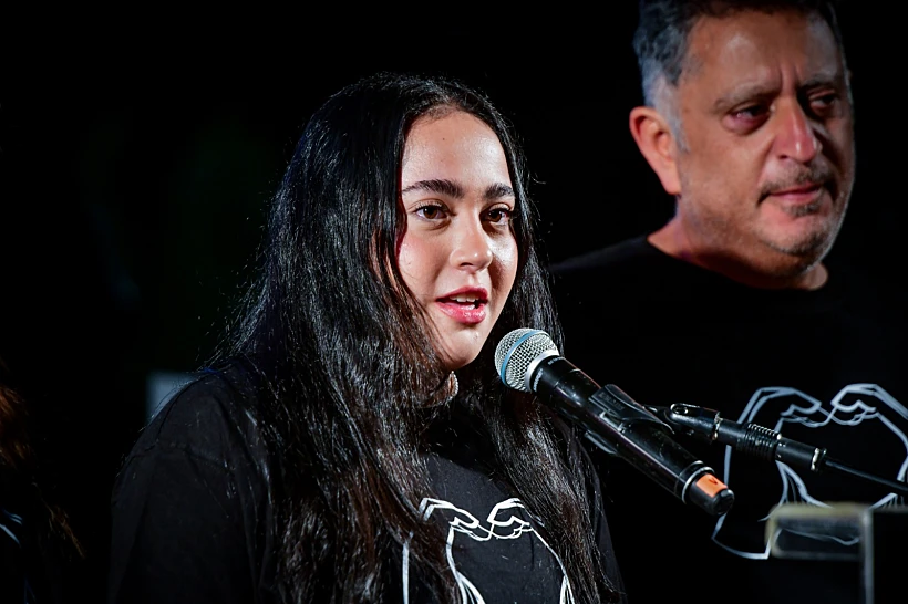 לירי אלבג נואמת בכיכר החטופים