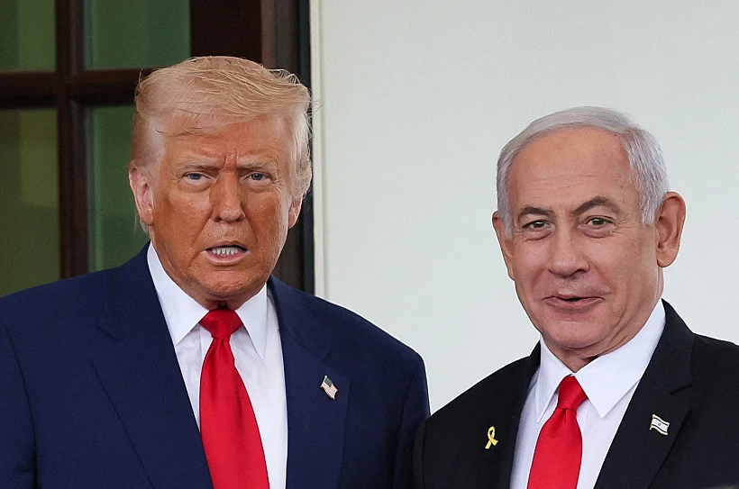 טראמפ מקבל את פניו של נתניהו בפתח הבית הלבן, הערב