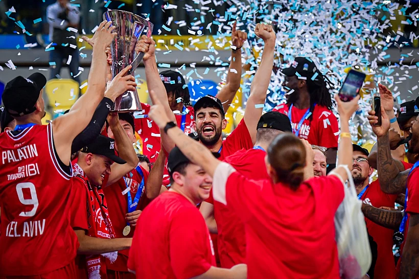 האדומים חוגגים זכייה ביורוקאפ