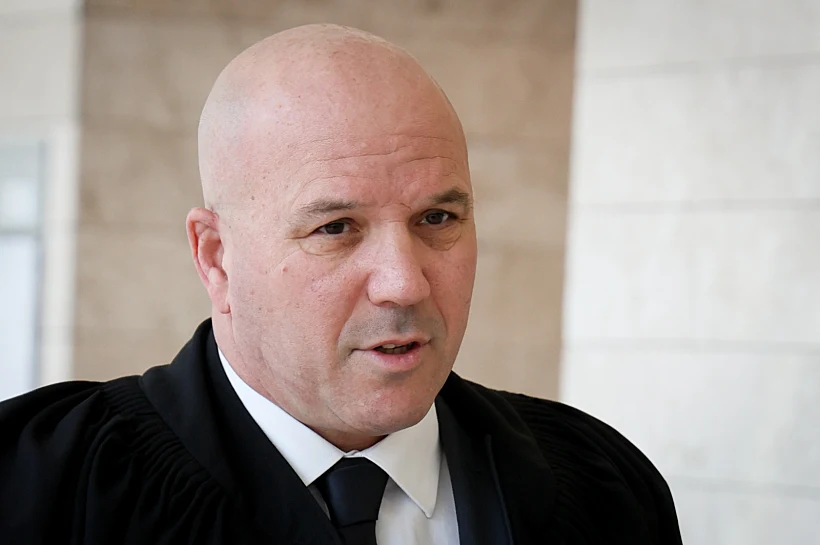 עו"ד אורי קורב