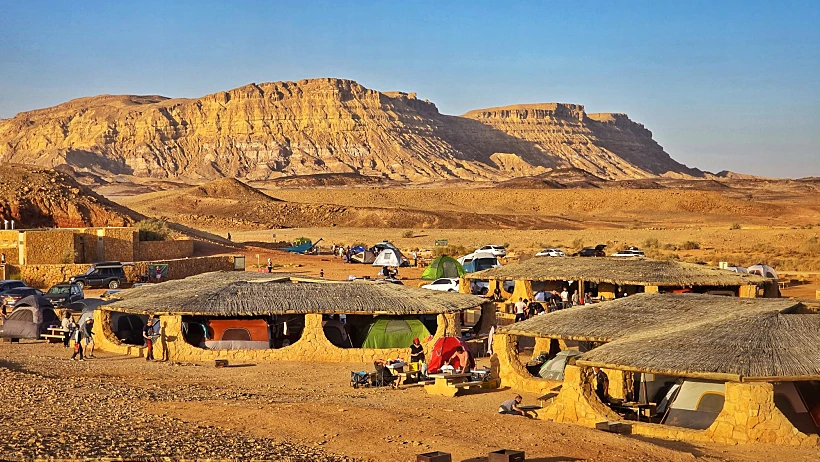 חניון לילה חאן בארות