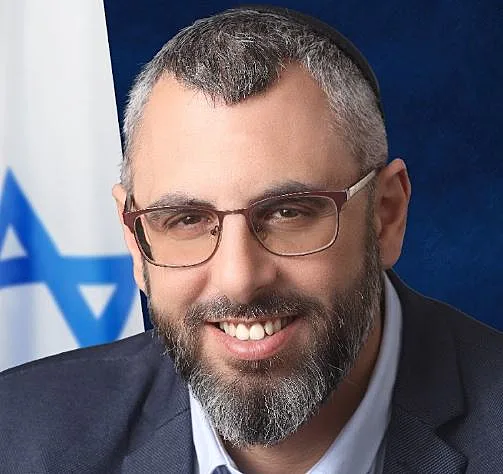 ראש עיריית חריש, יצחק קשת