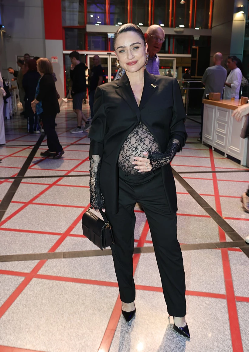 אניה בוקשטיין