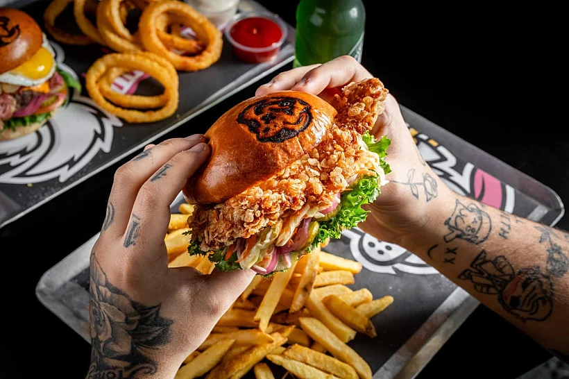 ג'טרו, המבורגר