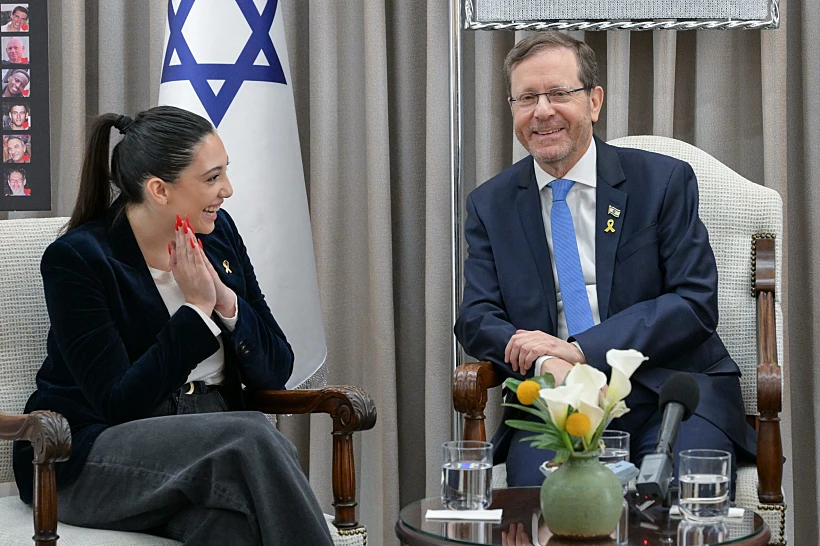 יובל רפאל עם נשיא המדינה יצחק הרצוג