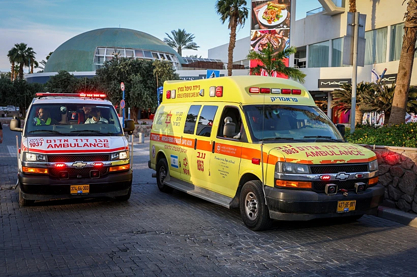 אמבולנסים בטיילת באילת