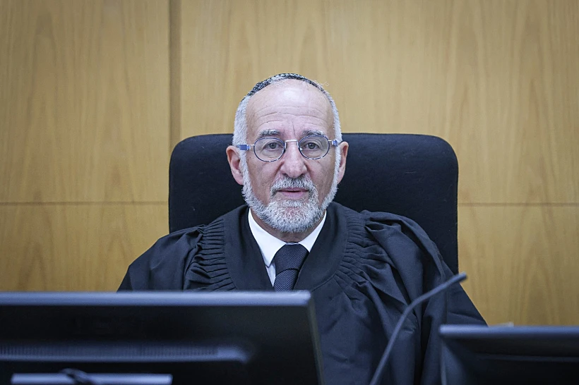 השופט בדימוס אשר קולה