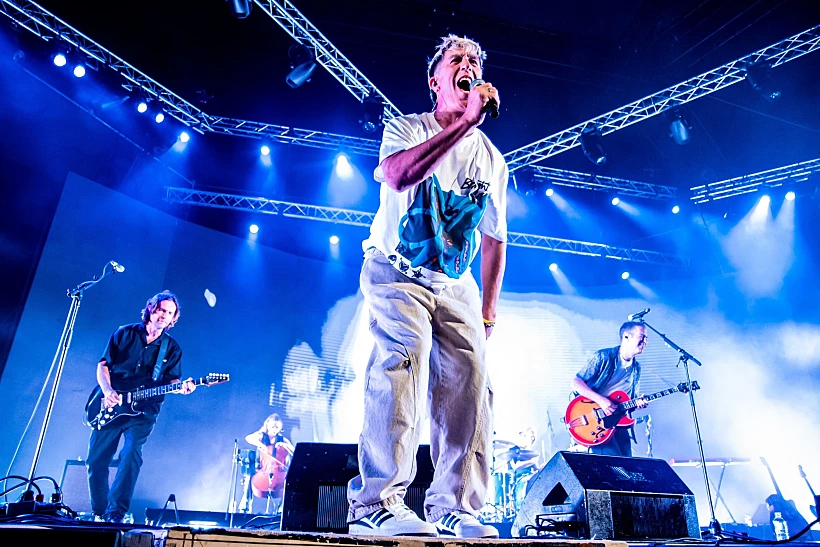 מוניקה סקס באמפי קיסריה