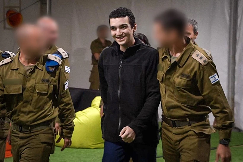 עידן אלכסנדר עם כוח צה"ל ברעים