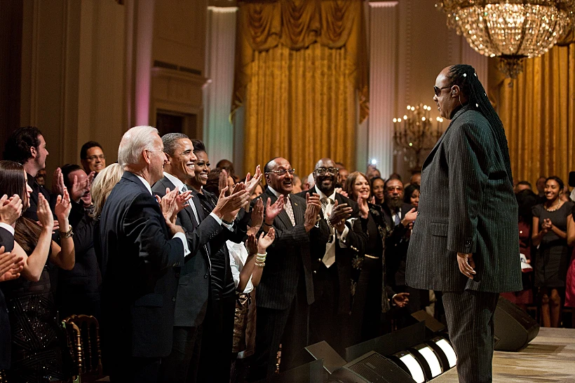 סטיבי וונדר באולם המזרחי של הבית הלבן, 2011