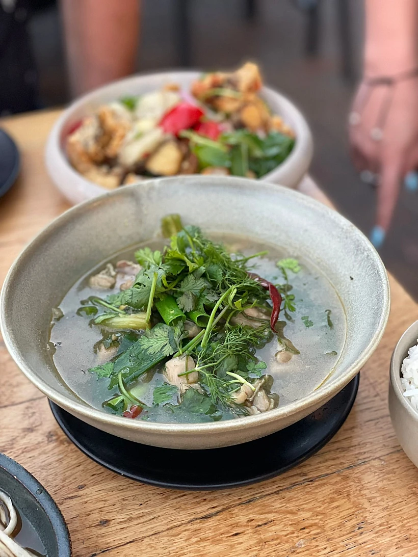 מסעדת דלי אסייתי