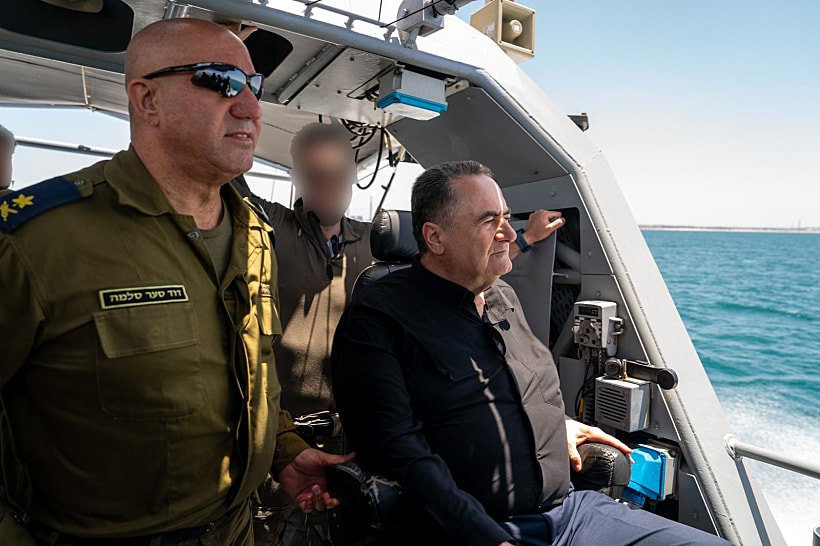שר הביטחון כ"ץ ומפקד זרוע הים סלמה