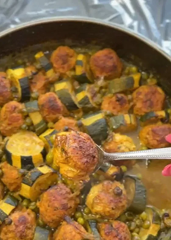 קציצות עוף וקישואים של אתי אביטל