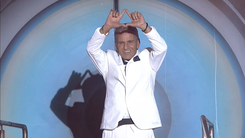 יוסי בובליל נכנס לבית האח הגדול