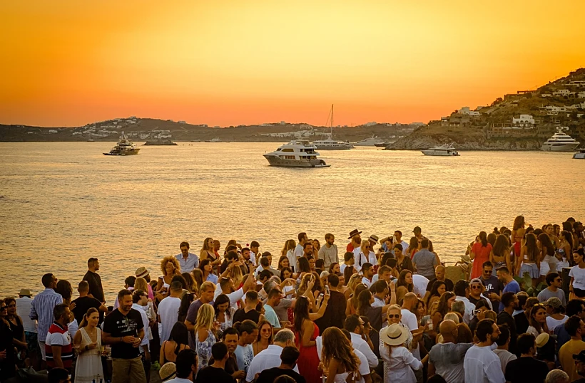 Mykonos,,greece, ,מסיבת חוף במיקונוס