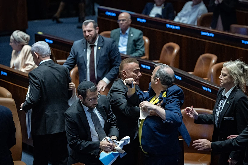 מהומה במליאת הכנסת בזמן נאום נתניהו