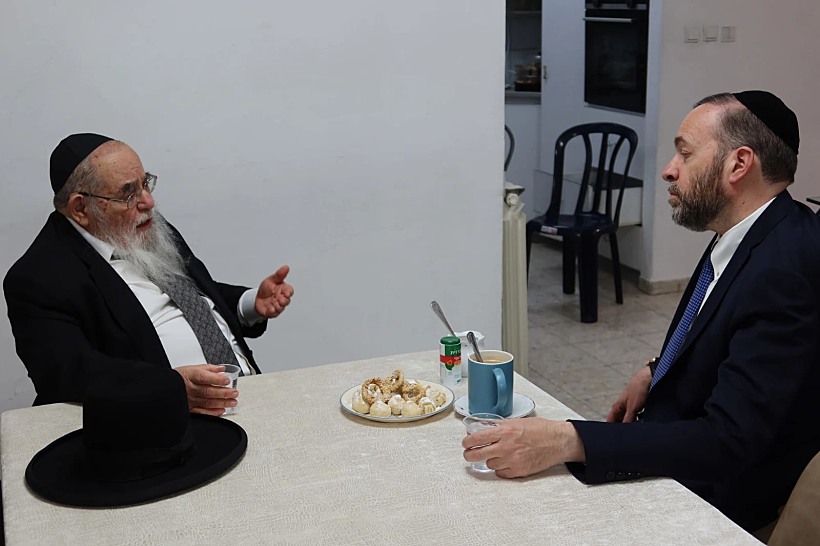 הרבנים אטיאס וסלים