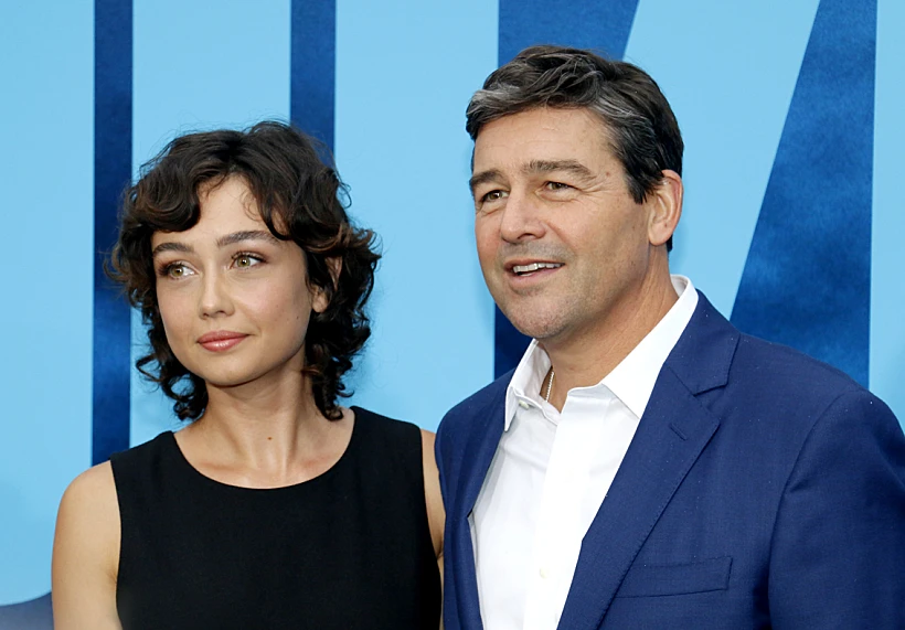 סידני צ'נדלר ובעלה