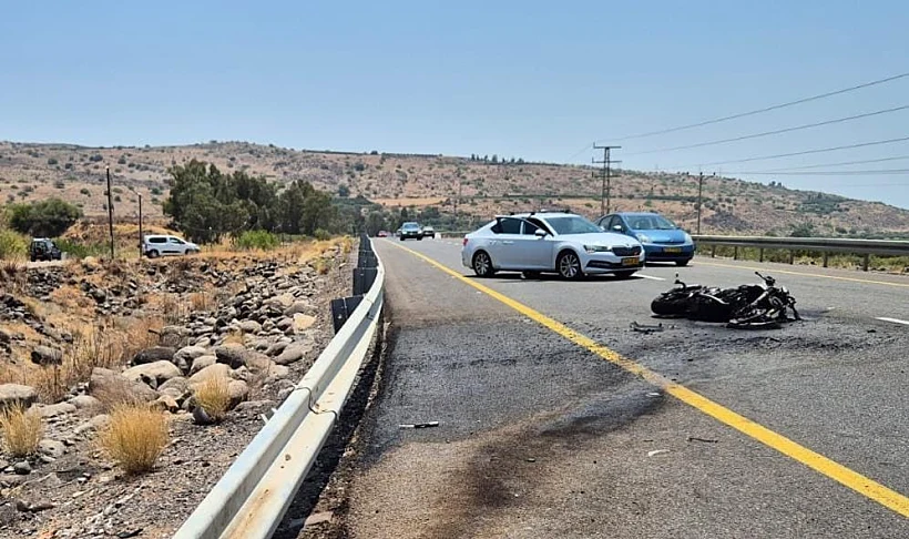 זירת התאונה בכביש 92 סמוך לצומת מעלה גמלא שמצפון לכנרת