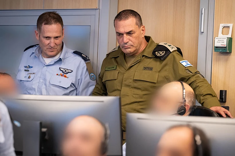 הרמטכ"ל אייל זמיר בהערכת מצב בבור חיל האוויר