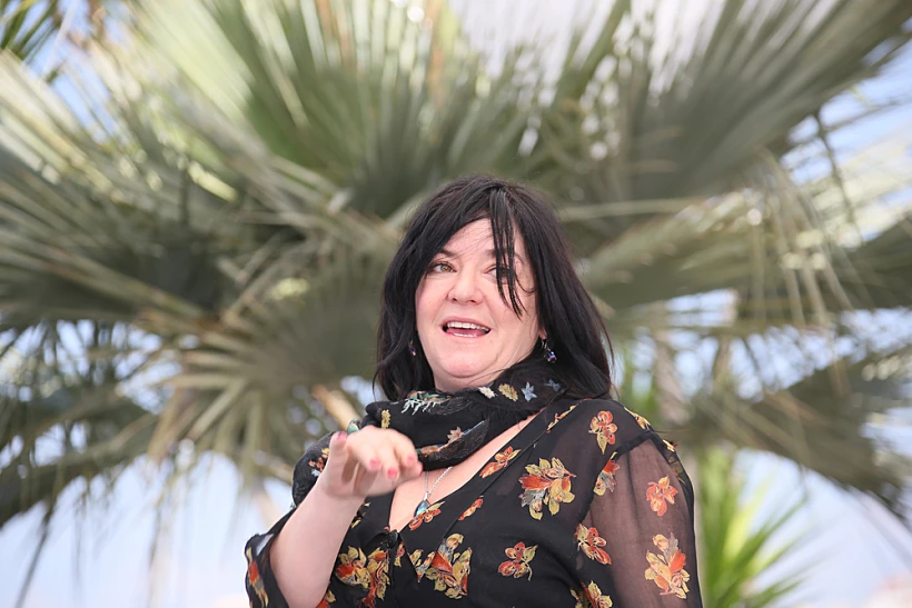 לין רמזי, חברתו הטובה של מילר