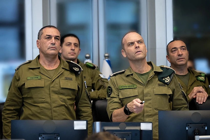 תיעוד של מפקדי צה״ל במהלך 12 ימי מבצע ׳עם כלביא׳