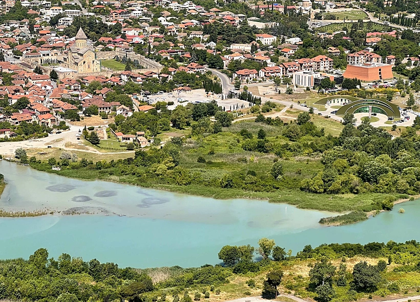 הרי הקווקז העליון - הדרך הצבאית